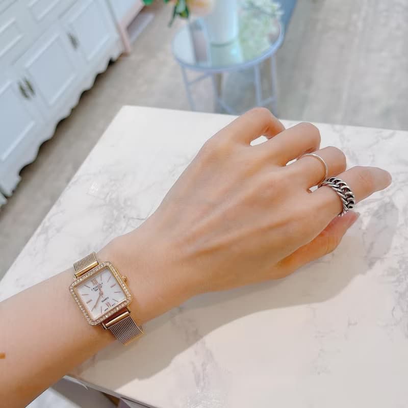 復古方形鋯石鋼織帶石英手錶