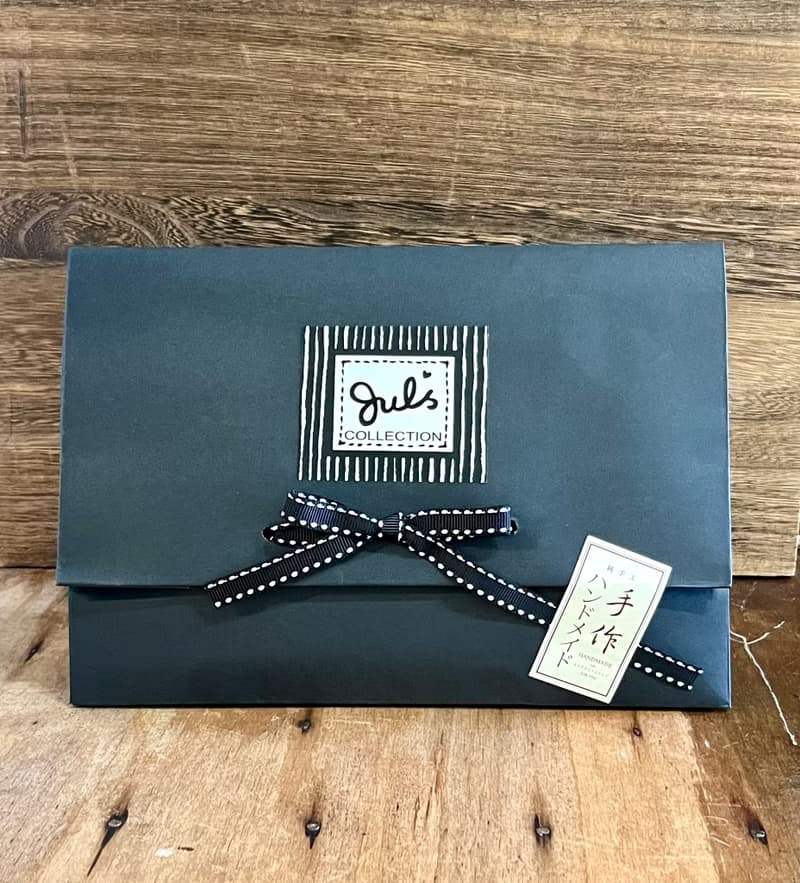 純手作絲質紫色幾何格撞色磚紅線條晚霞黑色灰階點點雲朵圍巾披肩