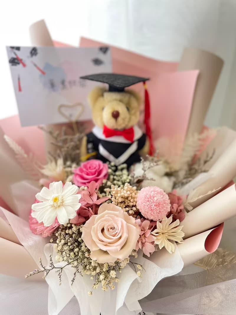 永生花束 畢業花束 熊熊花束