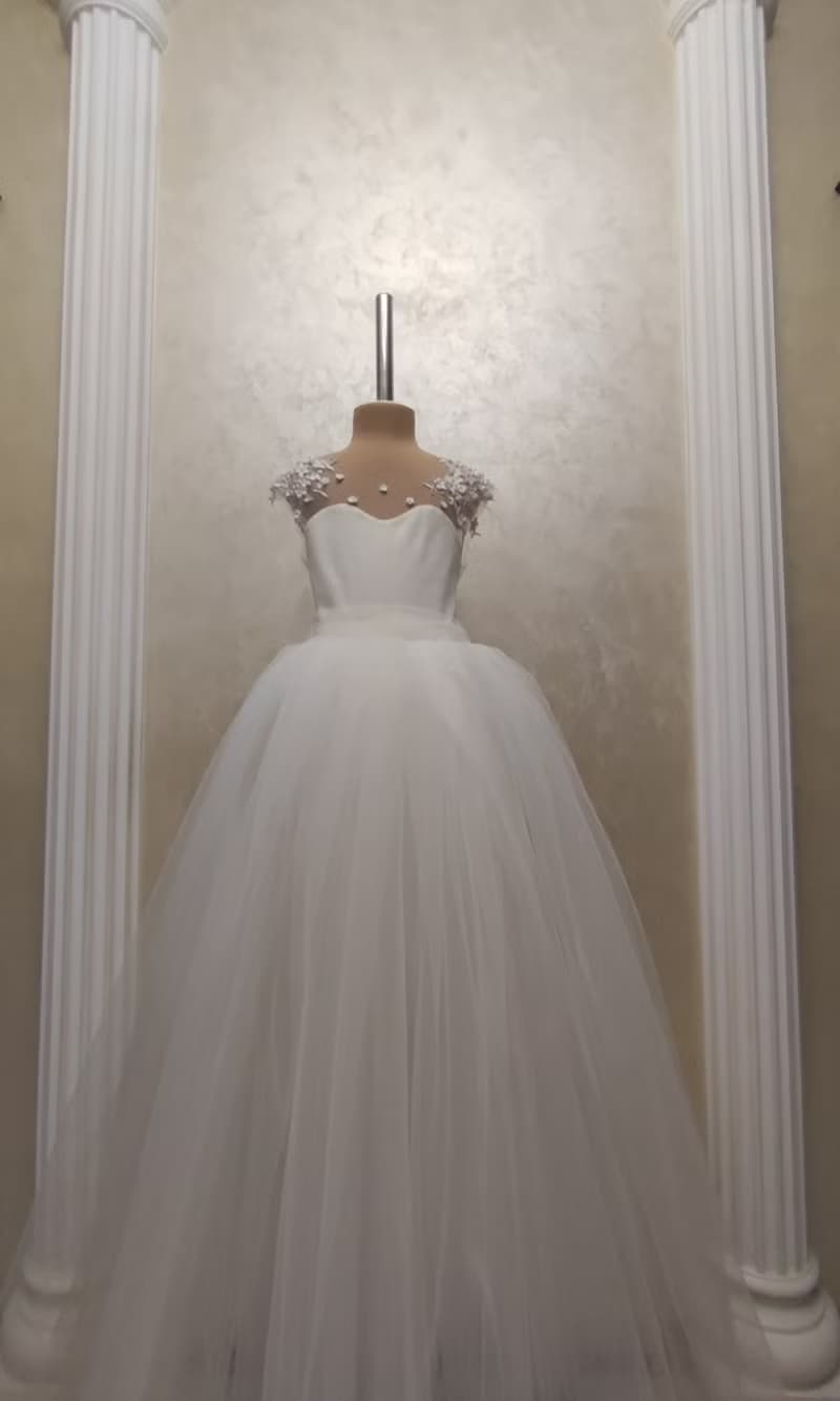 用於婚禮 生日 音樂會和其他慶祝活動的緞面花童禮服