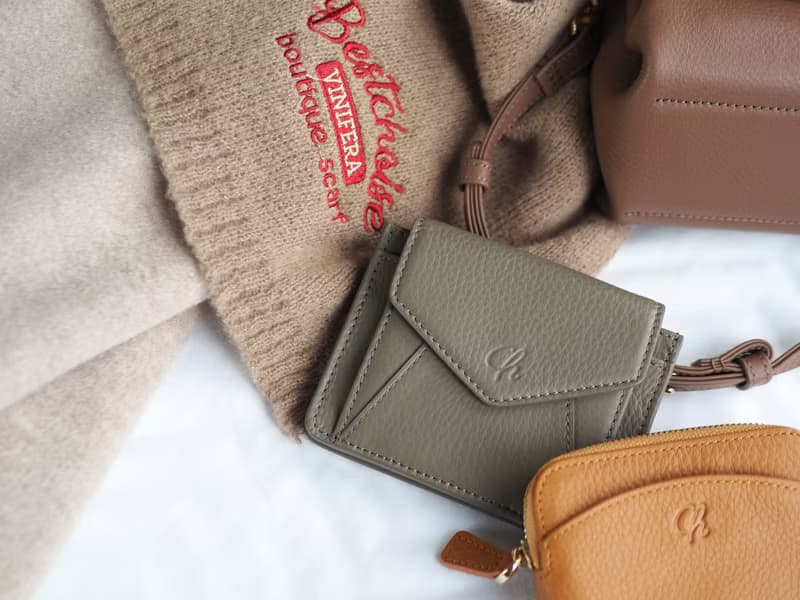 Daily (Taupe) : Mini wallet, short wallet, cow leather, Grey