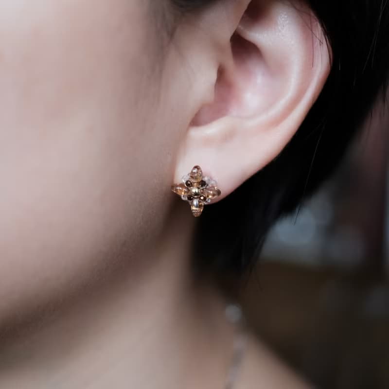 星芒耳環 - 金 耳針/耳夾