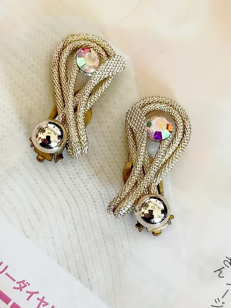 vintage jewelry  典雅金色繩結萊茵鑽 夾式耳環