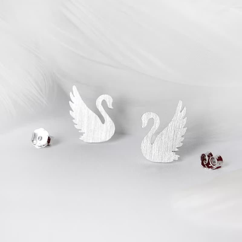 嫻雅天鵝 / 925純銀耳釘-給她的禮物