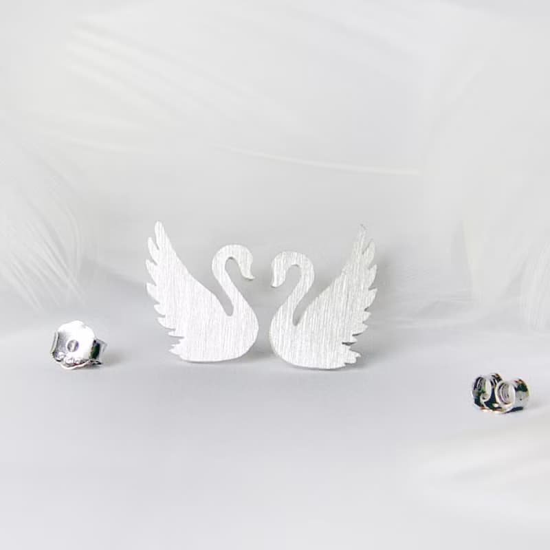 嫻雅天鵝 / 925純銀耳釘-給她的禮物