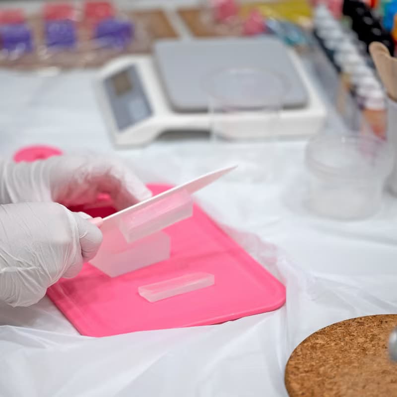 【體驗】精油調香寶石手工皂工作坊 Aroma Gemstone MP Soap Workshop