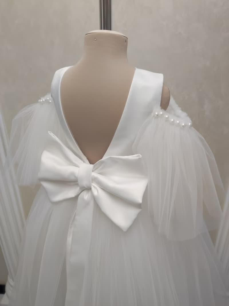 用於婚禮、生日、第一次聖餐、音樂會和其他場合的緞面花童禮服