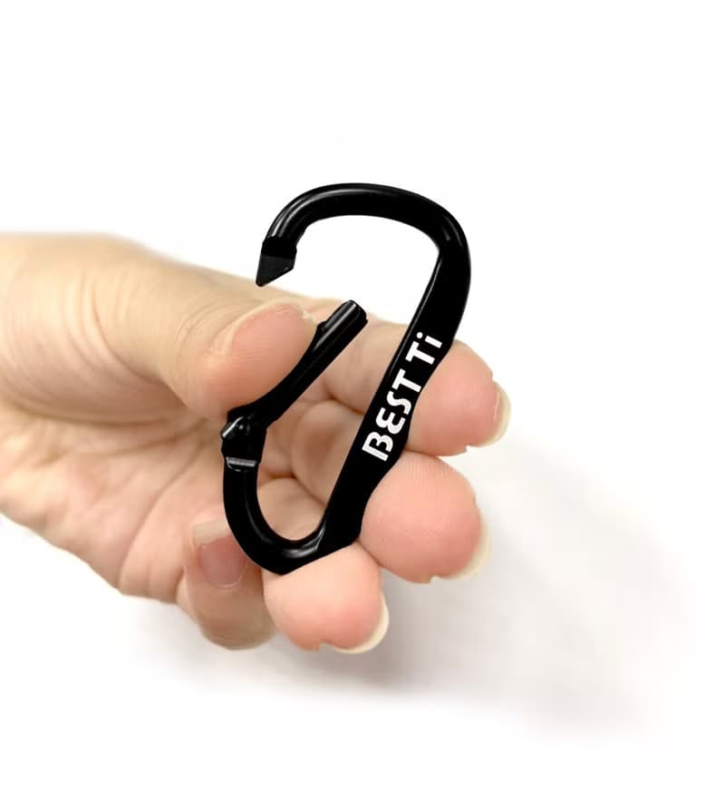 D扣 掛勾 萬用扣 金屬配件 鋁合金 質感黑 一入