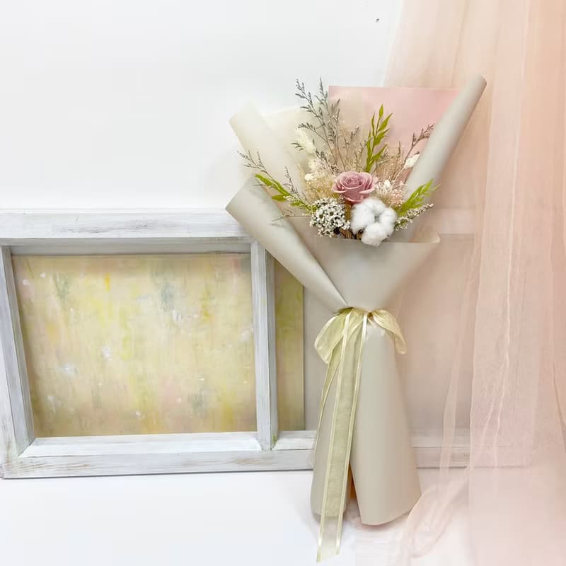 素雅粉灰玫瑰花束 永生花 乾燥花 情人節花束 求婚花束 節日送禮