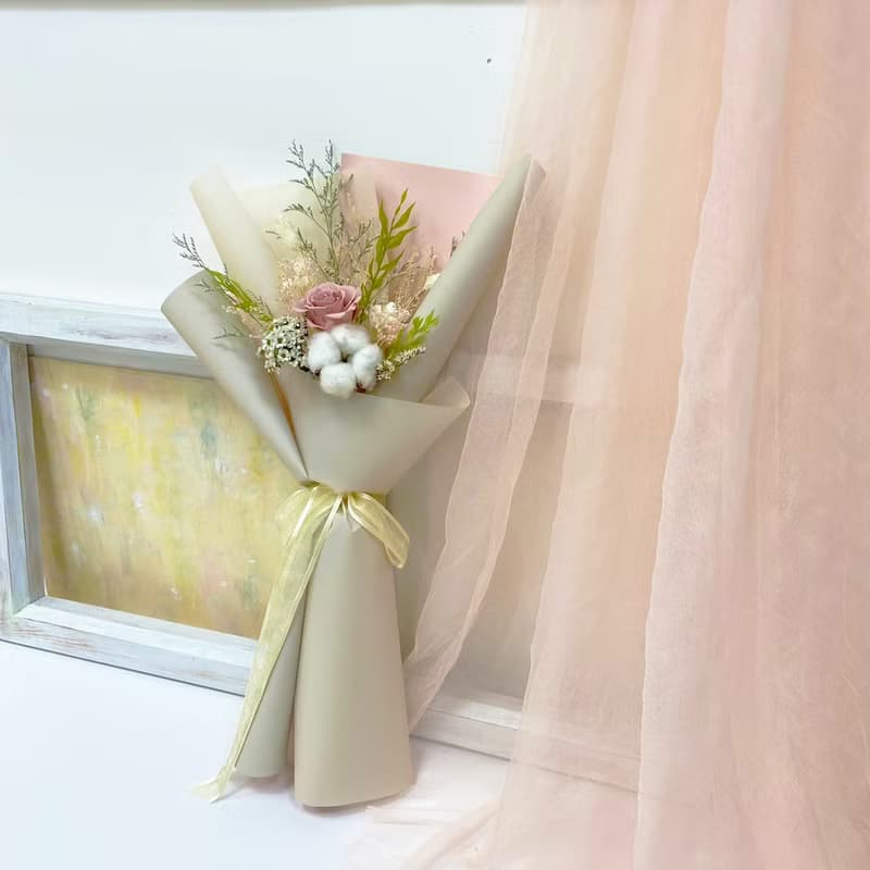 素雅粉灰玫瑰花束 永生花 乾燥花 情人節花束 求婚花束 節日送禮