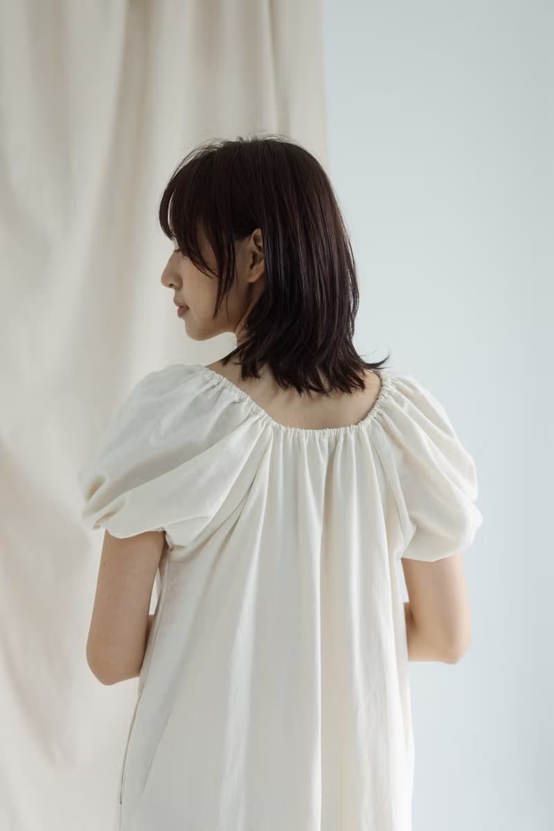 鬆緊帶小袖子排扣洋裝_白(附綁帶)