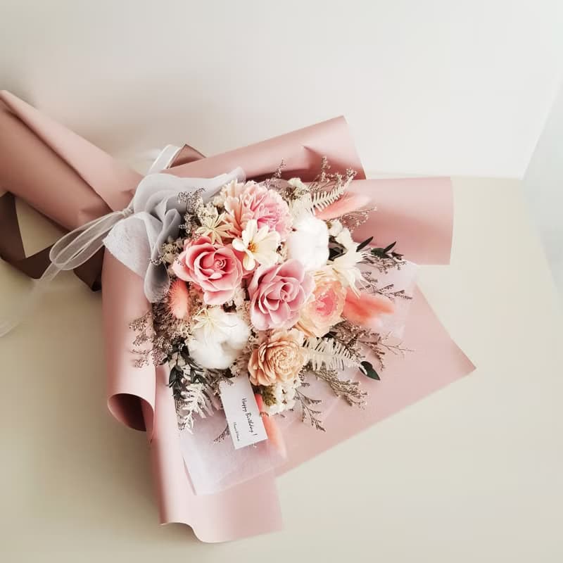 永生花+乾燥花│奶茶粉色系永生玫瑰花束│不凋花│情人節花束