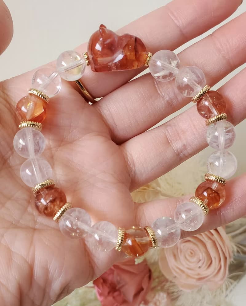 開運招財貓-紅膠花/藍針水晶