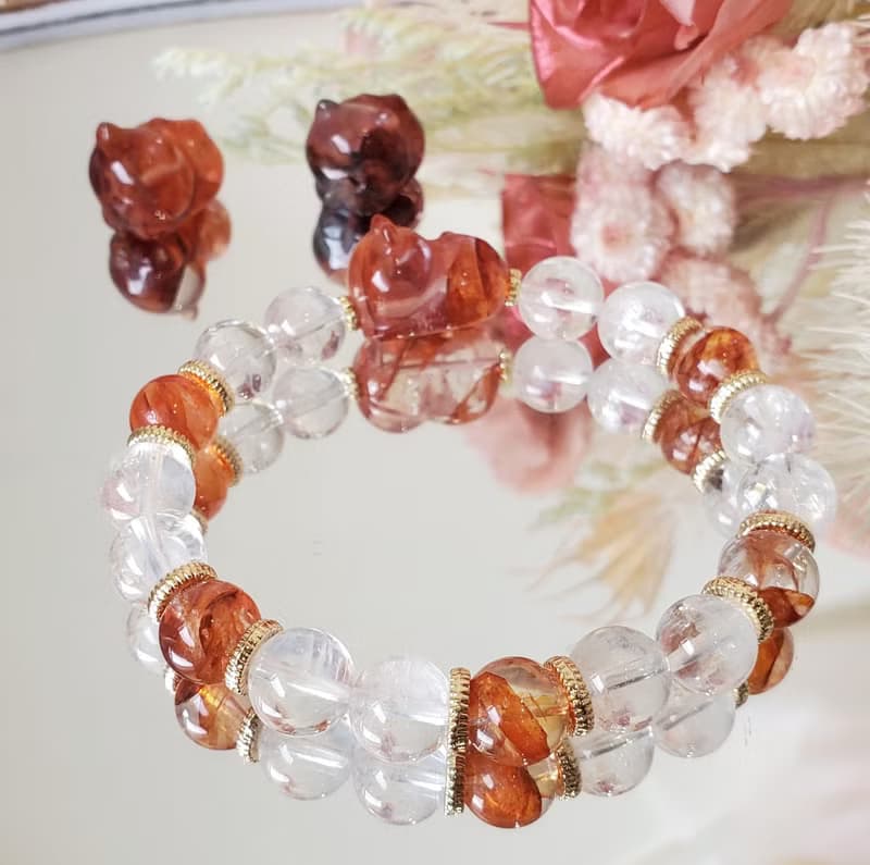 開運招財貓-紅膠花/藍針水晶