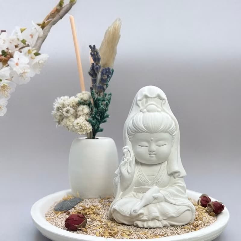 禪風設計 淨念吉祥小佛之寶瓶觀音 永生花圓盤組合 藝術香氛擴香