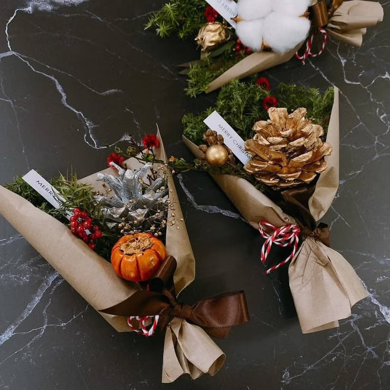 聖誕小花束 交換禮物 迷你小花罐 雪松花束香氛 加送燈串