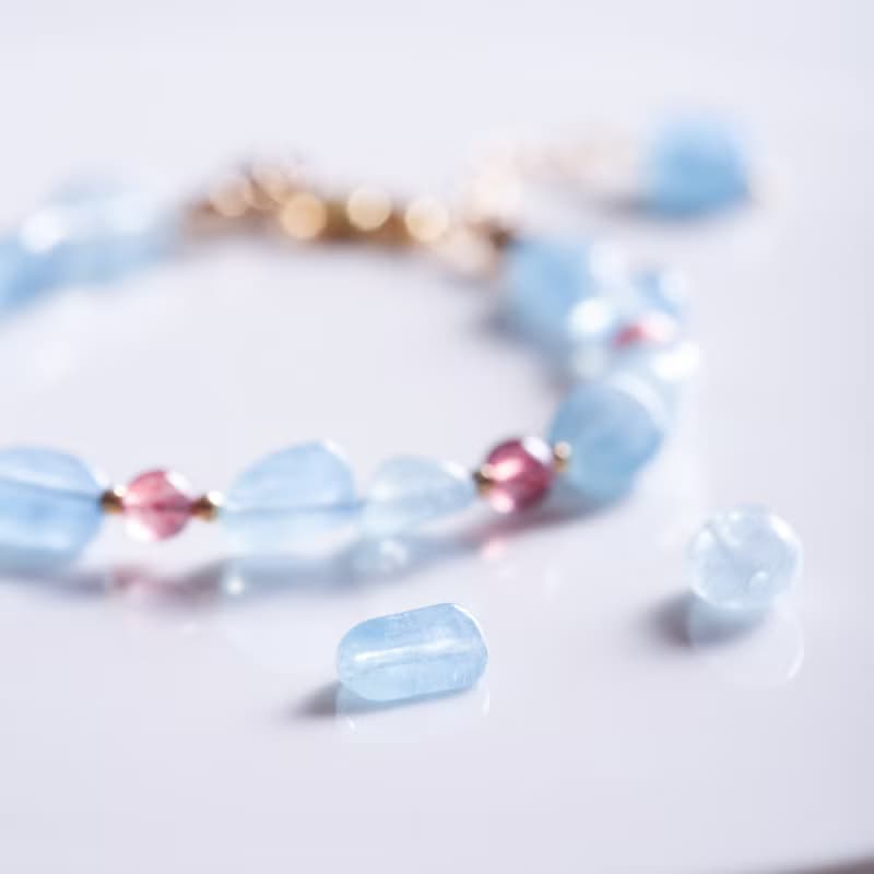 海藍寶草莓晶手鍊