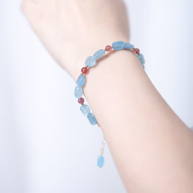 海藍寶草莓晶手鍊