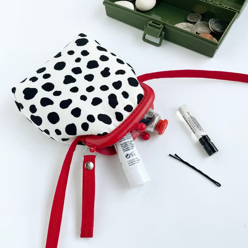 時尚感大麥町紋塑膠口金迷你斜揹包/零錢包/黑/白