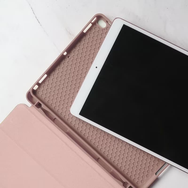 【平板保護套】奶茶色的慵懶 iPad case 皮革平板保護殼