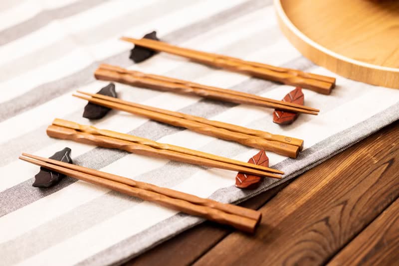 Islandoffer島嶼製作 創意鐵木螺旋筷子 尖頭粗柄筷子 (1對)