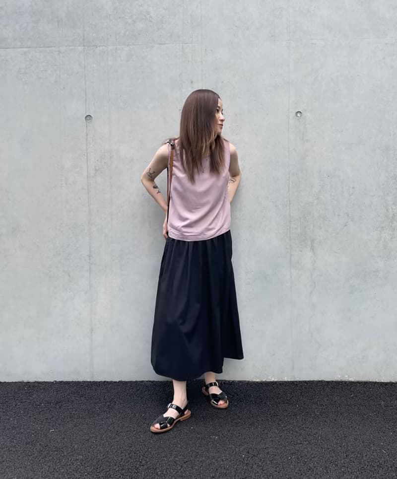 粉色小背心 Ash pink tank