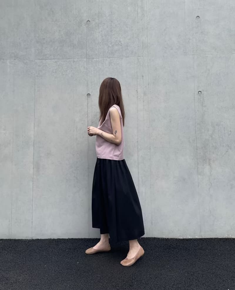 粉色小背心 Ash pink tank