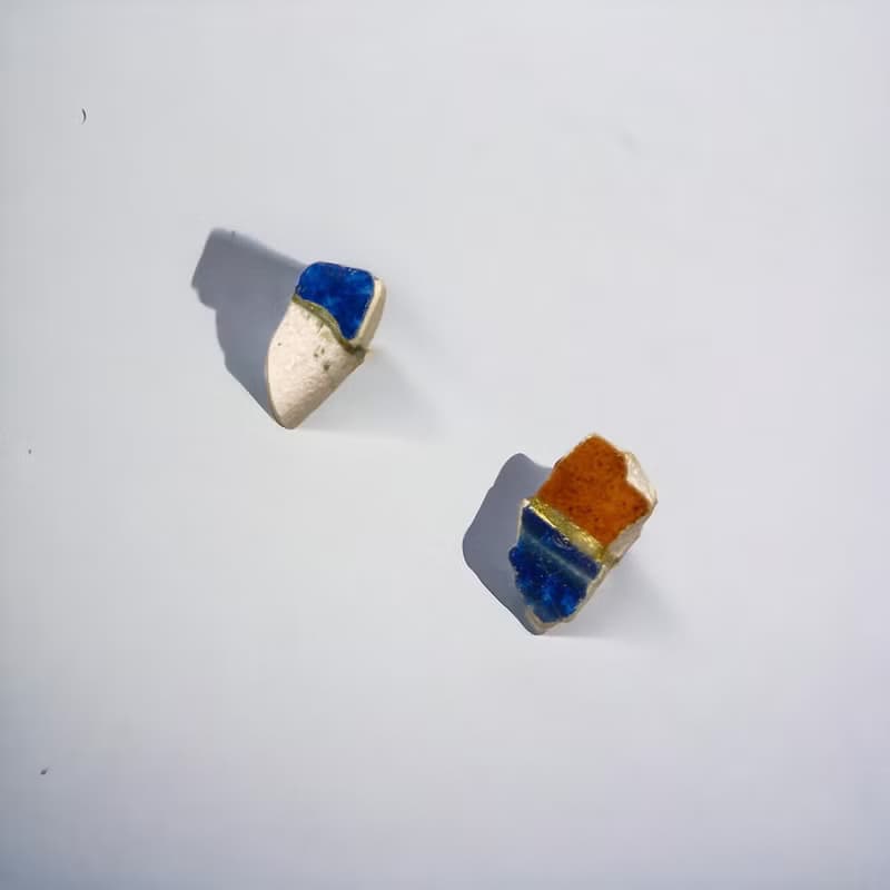不對稱金繼玻璃耳環