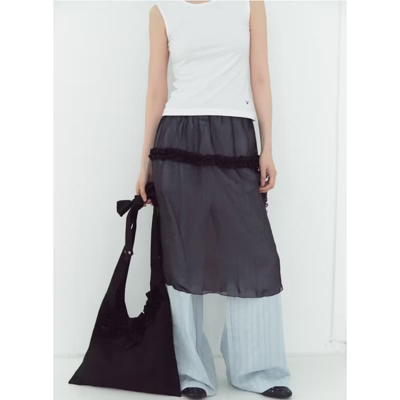 BLACK FLOWER HOBO CROSS BAG