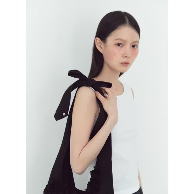 BLACK FLOWER HOBO CROSS BAG
