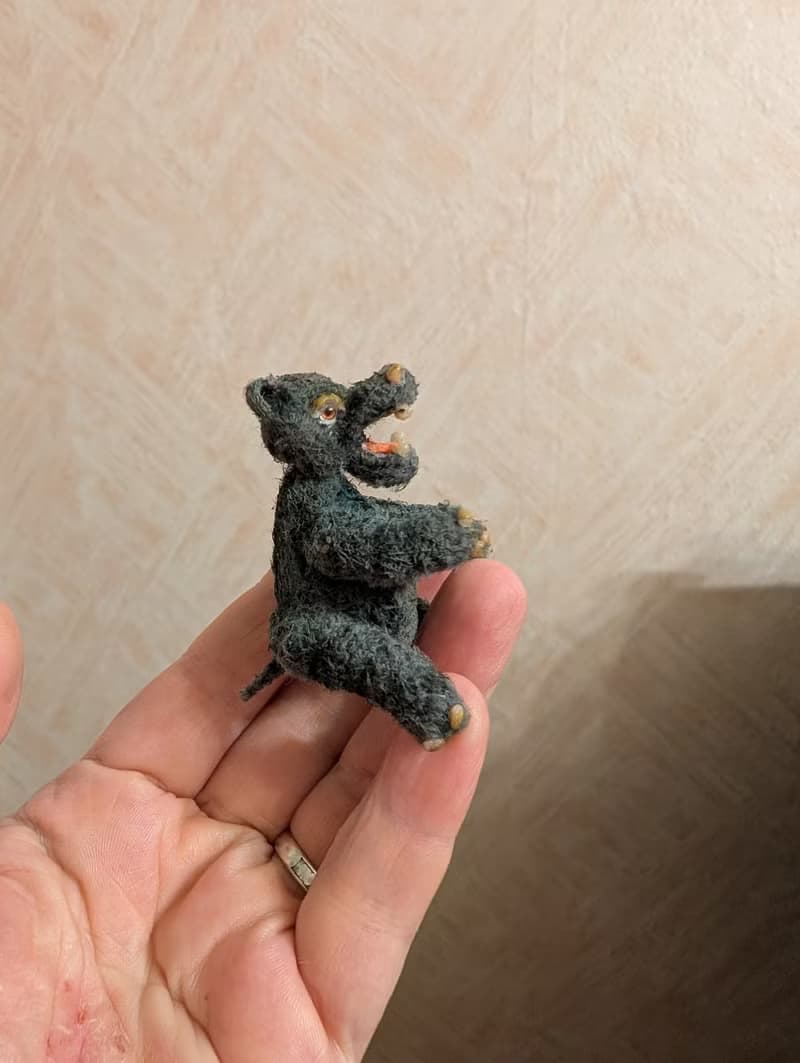 Richard hippopotamus. Crocheted miniature. 6cm.