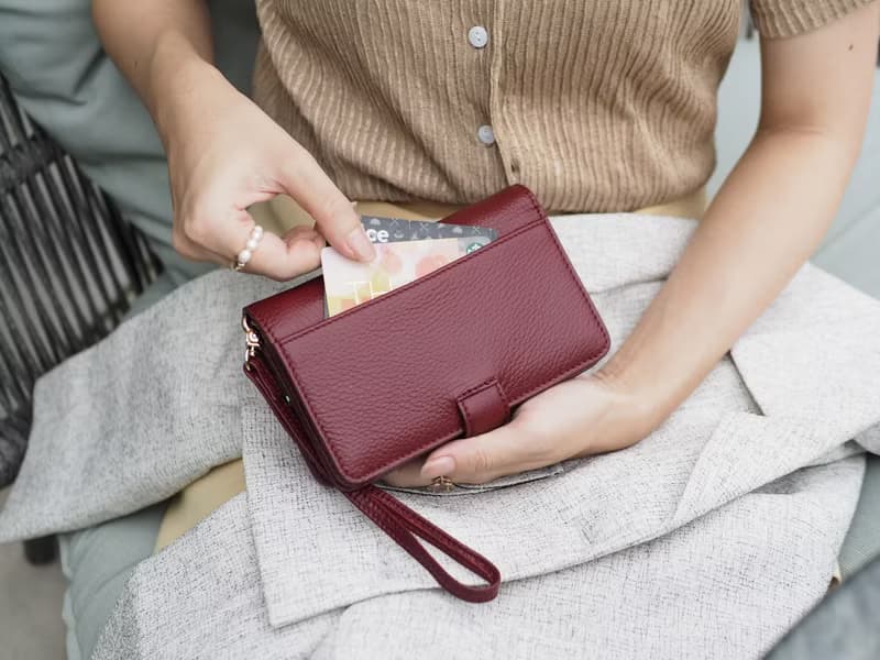 Iris (Burgundy) : Medium wallet, Leather wallet, Red wallet, folded wallet