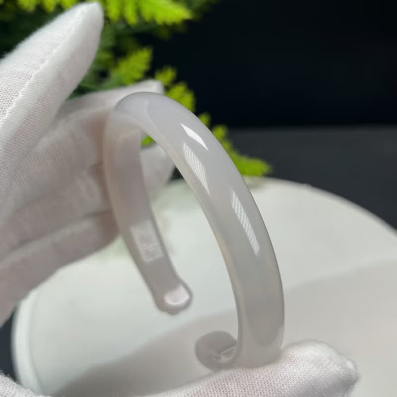 白瑪瑙貓爪手鐲 53MM 開口鐲冰潤起剛玉髓手環 平安吉祥 辟邪護身