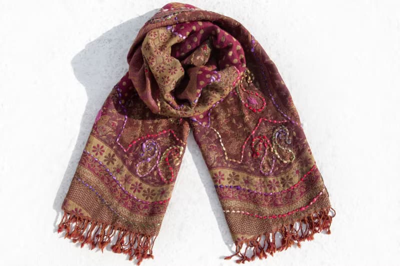 羊絨毯刺繡羊毛披肩/針織圍巾/刺繡圍巾/羊絨披巾/喀什米爾Cashmere 聖誕禮物 情人節禮物 交換禮物 生日禮物-花