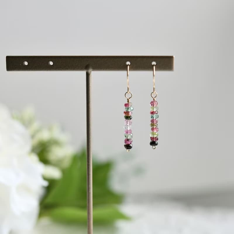 健康の向上をはかる カラフル トルマリンのピアス イヤリング10月誕生石