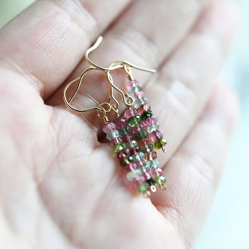 健康の向上をはかる カラフル トルマリンのピアス イヤリング10月誕生石