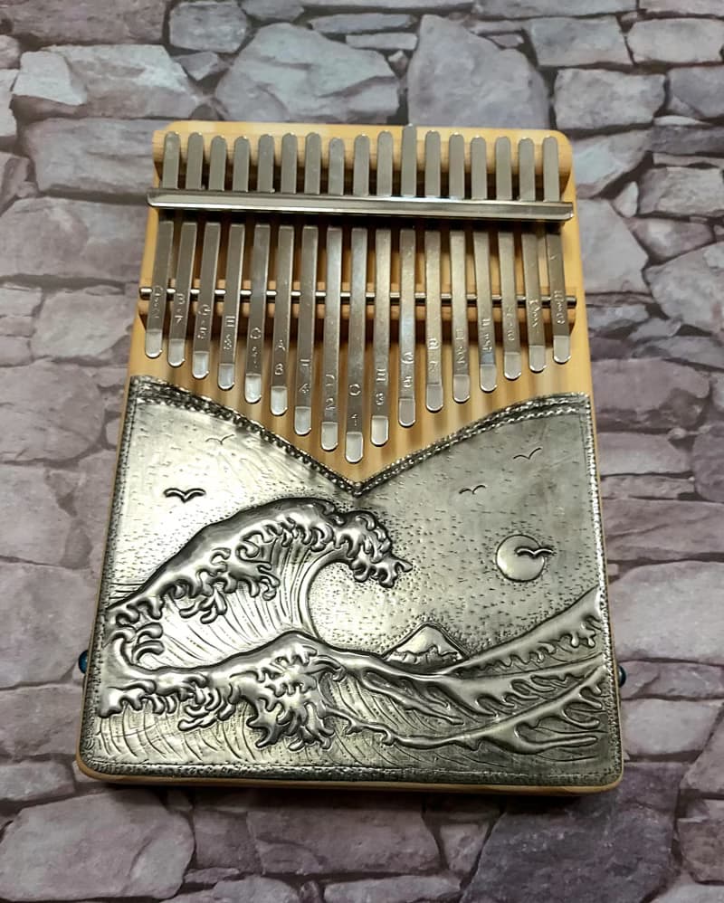 【體驗】浮世繪錫雕拇指琴(Kalimba) 神奈川沖浪裏 1人成團