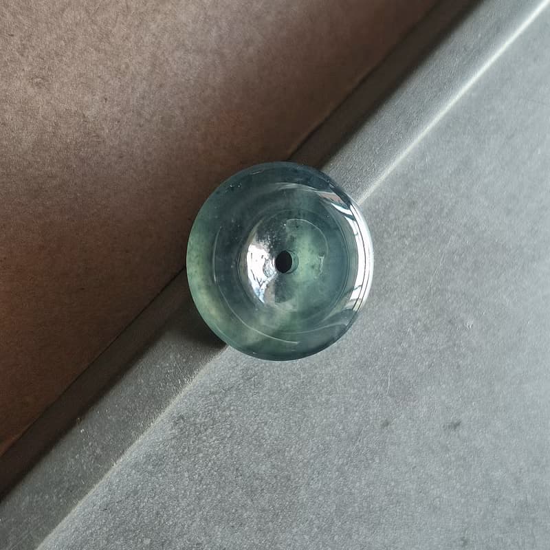 天然瓜地馬拉翡翠玉器 | 冰種小平安扣吊墜 |