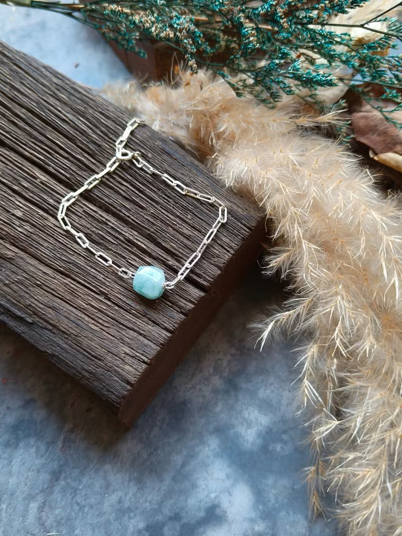 天然緬甸翡翠冰種飄藍不規則珠 925純銀手鍊 072019