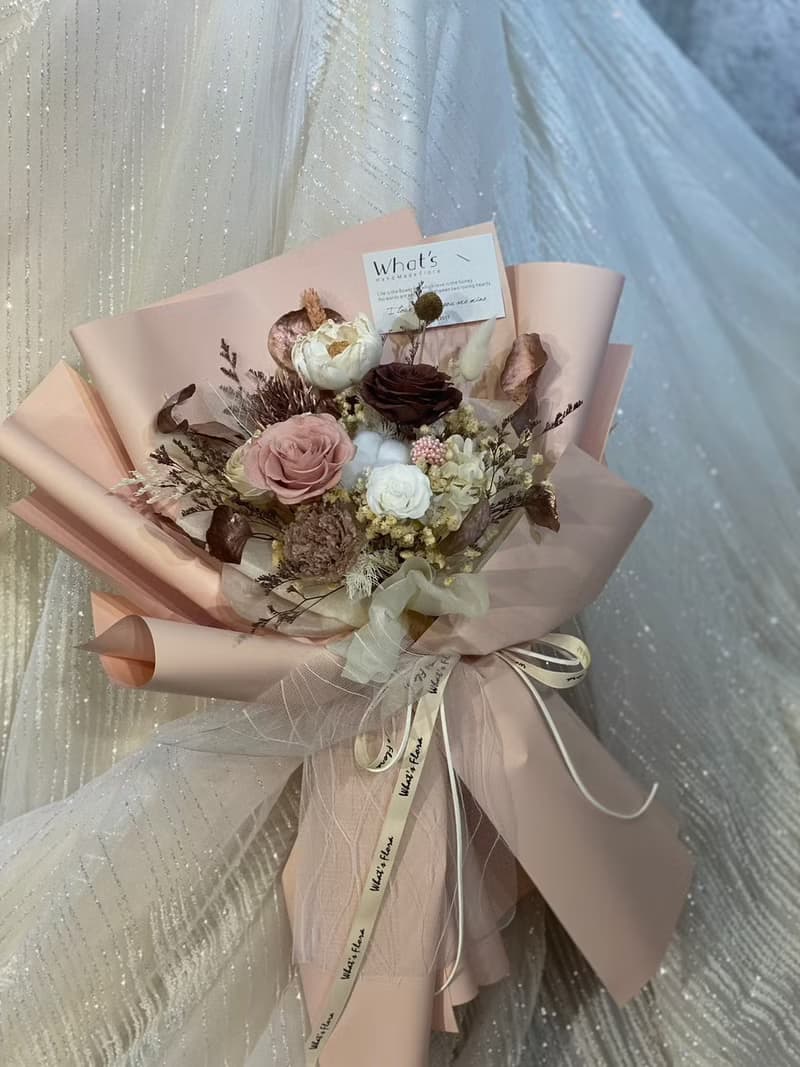 冷霧奶茶金\情人節花束\永生花花束