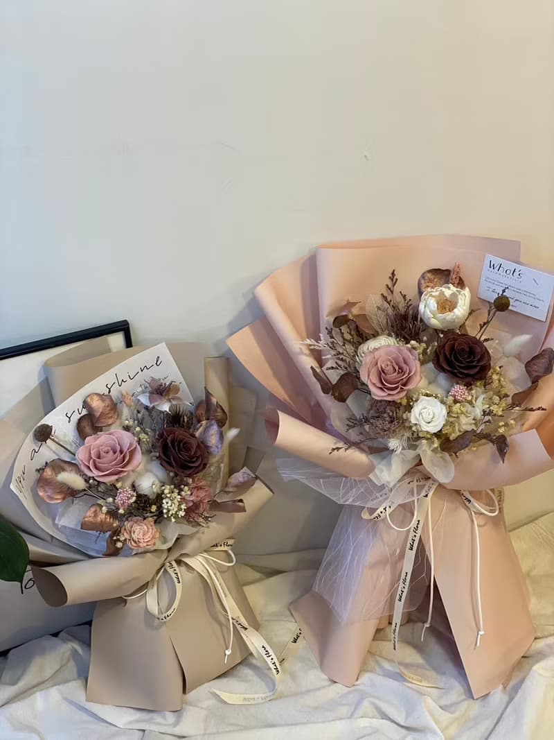 冷霧奶茶金\情人節花束\永生花花束