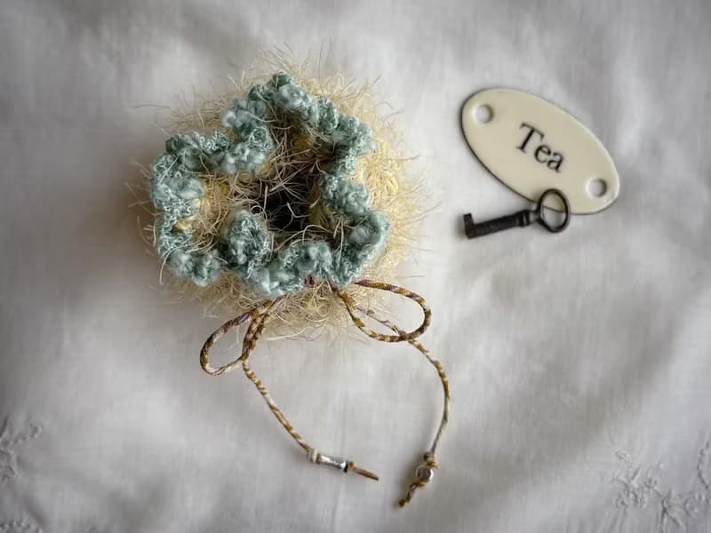 聖誕禮物 Knitting 生命之花束口袋 - 掌心的鵝黃