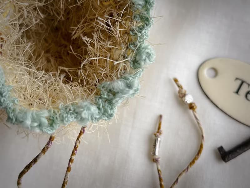 聖誕禮物 Knitting 生命之花束口袋 - 掌心的鵝黃