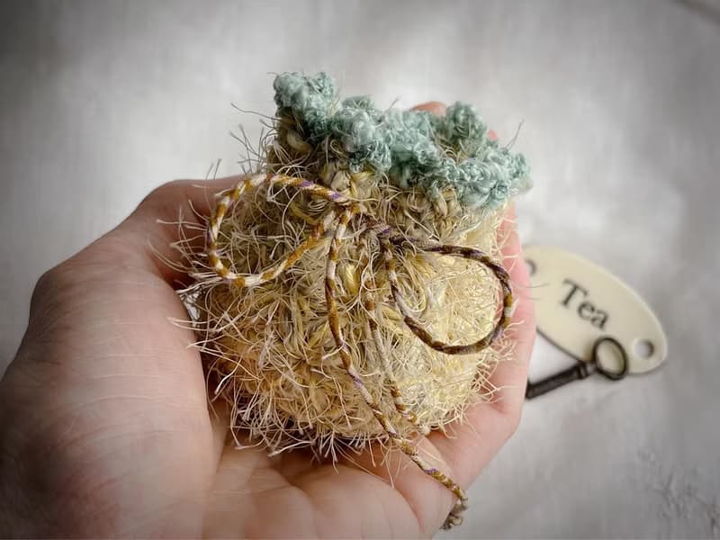 聖誕禮物 Knitting 生命之花束口袋 - 掌心的鵝黃