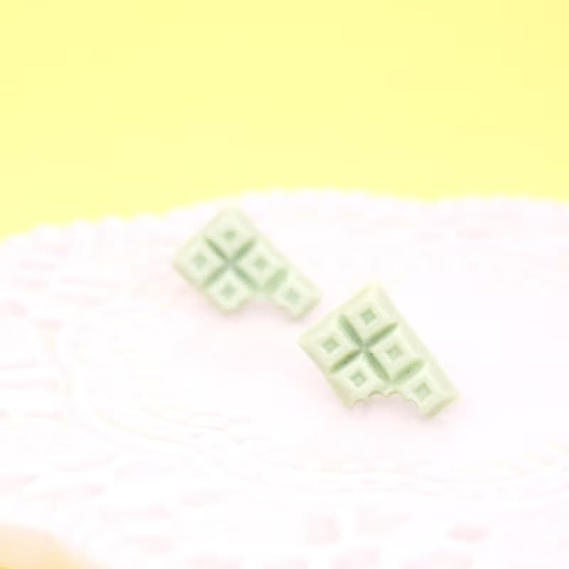 Playful Design 咬一口抹茶巧克力塊耳環