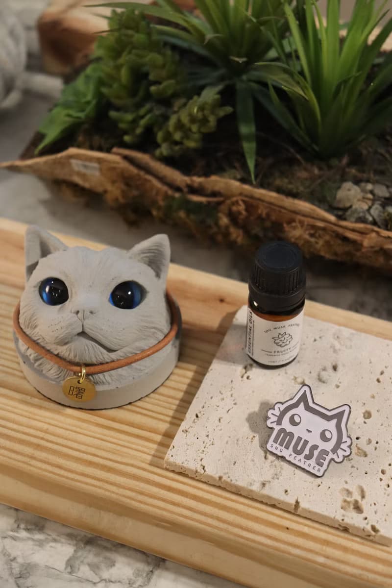 曙MUSE 長毛貓咪頭水泥擴香石擺飾 送精油 送徽章
