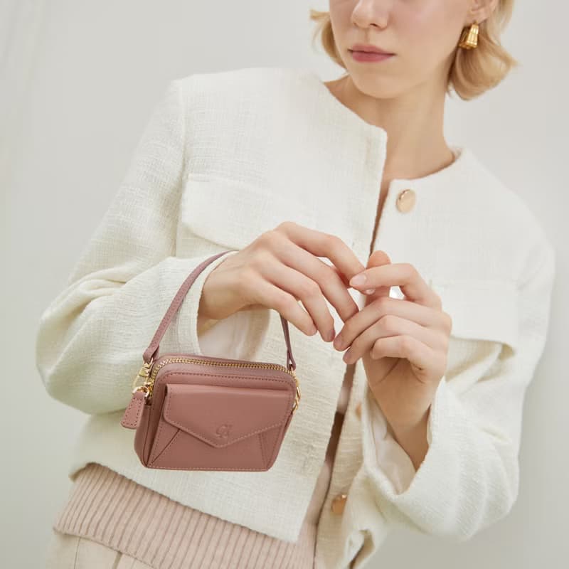 Valen (Tearose) : Mini wallet, short wallet, cow leather, Nude-pink, Zip pouch