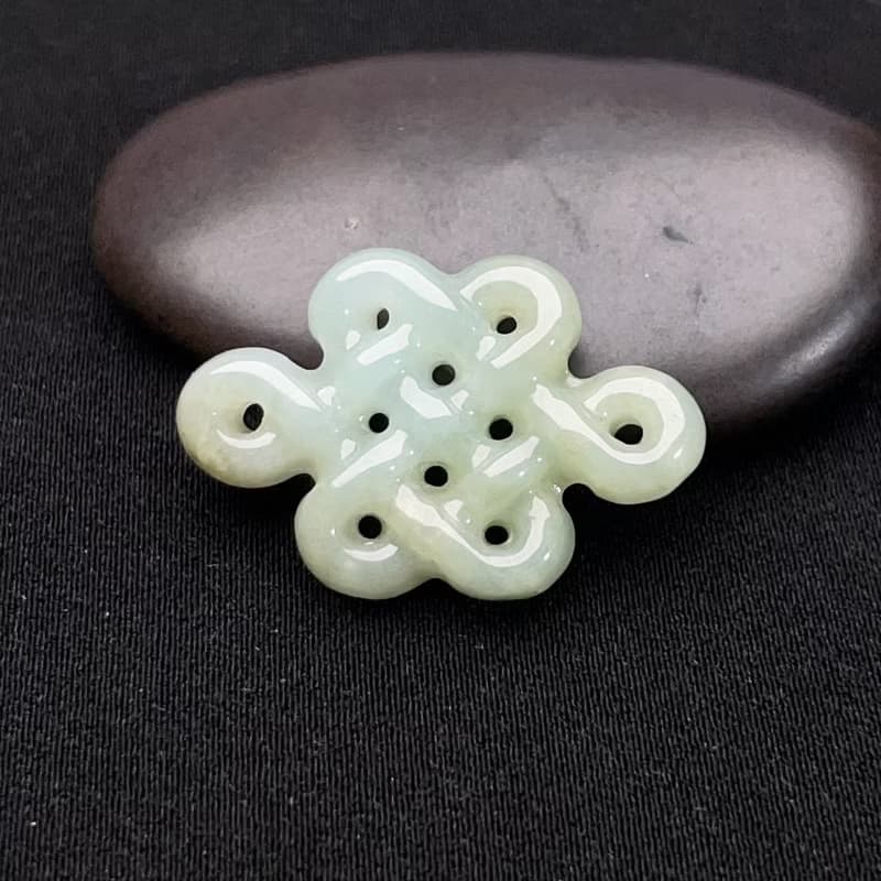 冰綠翡翠吉祥結吊飾 | 天然緬甸玉翡翠A貨