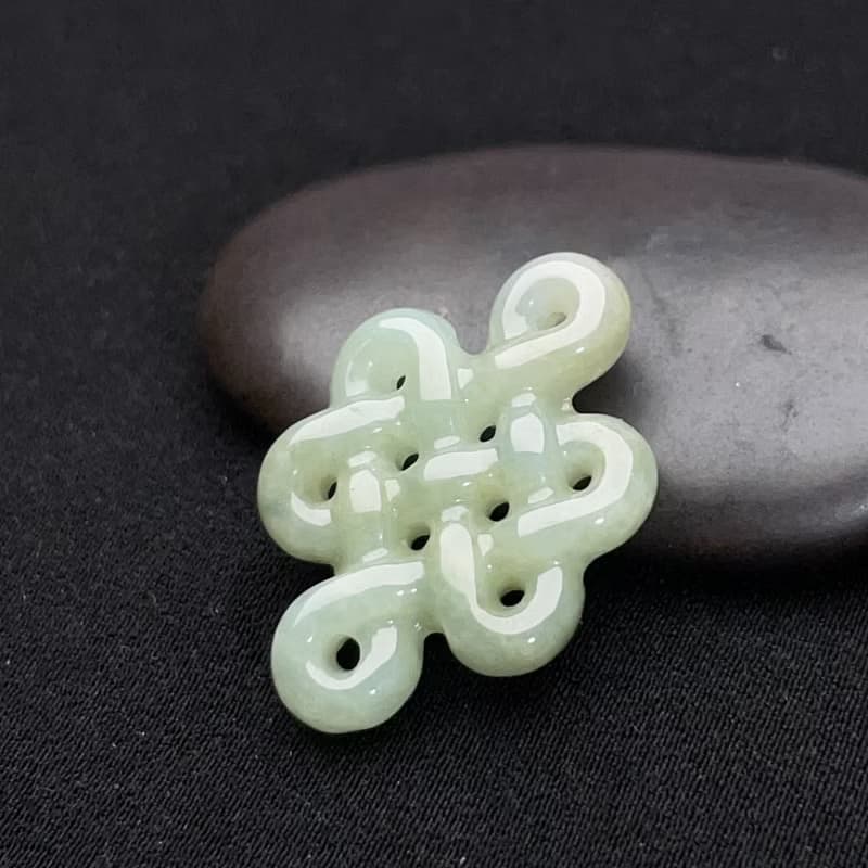 冰綠翡翠吉祥結吊飾 | 天然緬甸玉翡翠A貨