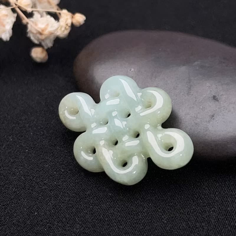 冰綠翡翠吉祥結吊飾 | 天然緬甸玉翡翠A貨